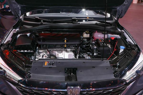 8.29萬元 榮威i5 1.5L自動黑金版上市