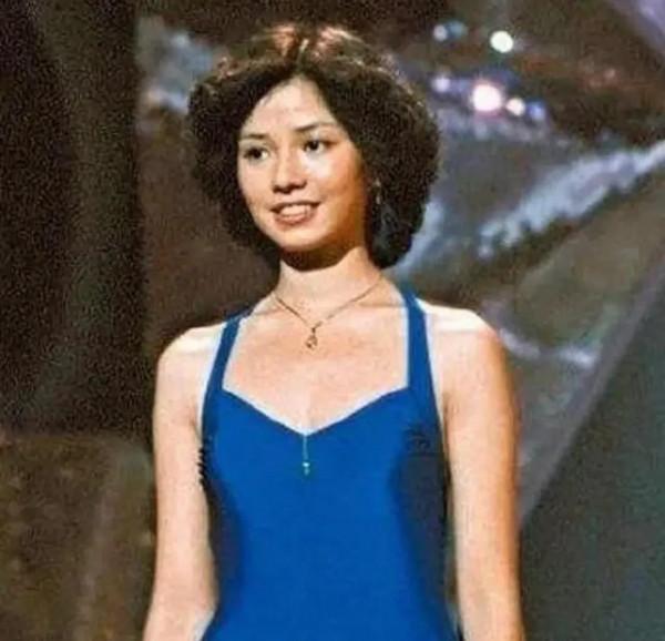整容老去和自然老去的區別？4對同齡昔日貌美女星，如今差別驚人