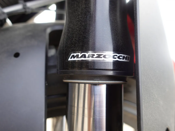 硬核、高配、隨心所欲—摩托莫里尼X-CAPE首批試駕