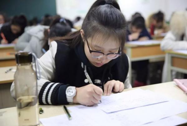 “世界那麼大,我想去看看”,但廣東考生表示:我要在家吃腸粉 “世界那麼大,我想去看看”,但廣東考生表示:我要在家吃腸粉