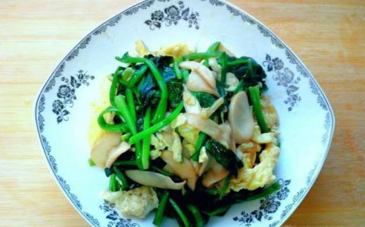 杏鮑菇炒菠菜雞蛋的家常做法