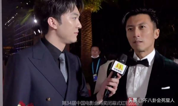 金雞獎後臺更有趣！李易峰加謝霆鋒好友樂開花，張小斐被路人叫媽