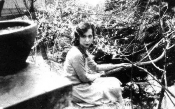 張愛玲母親一生浪跡天涯,四海為家,為何舍不下一個箱子? 張愛玲母親一生浪跡天涯,四海為家,為何舍不下一個箱子?