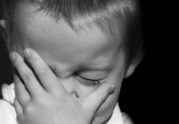 孩子犯了錯,請不要第一時間批評,理解和信任方能讓孩子越來越好 孩子犯了錯,請不要第一時間批評,理解和信任方能讓孩子越來越好