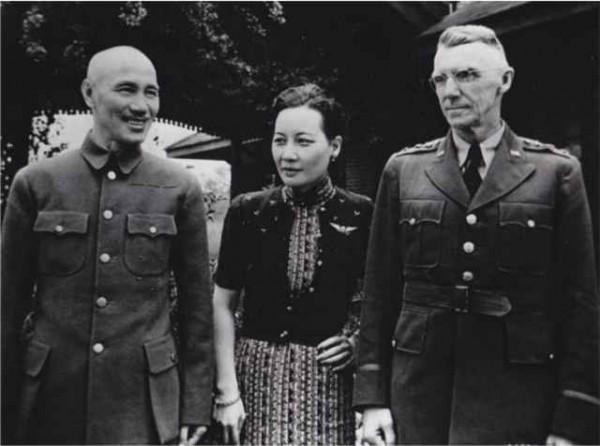 二戰期間，史迪威將軍出任中國戰區參謀長，卻被蔣介石趕走