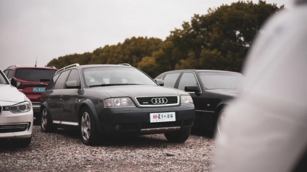 拯救15年車齡的奧迪草原狼，不惜成本也要修