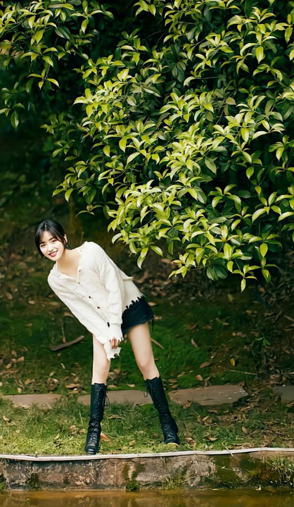 有喜歡沈月的嗎？憑藉《顫抖吧阿部》進入演藝圈