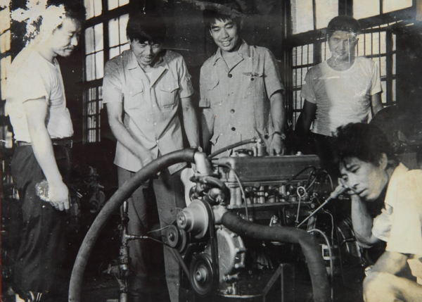 曾經的落後就是永遠的落後嗎?國內汽車發展史偏說不 曾經的落後就是永遠的落後嗎?國內汽車發展史偏說不