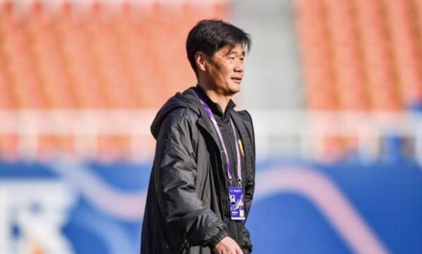 來國足鍍金了！李霄鵬徵召12名新人，陪練完還有希望加年薪