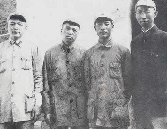 1957年遵義發現一具烈士遺骸，彭德懷得知後淚流滿面：終於找到了