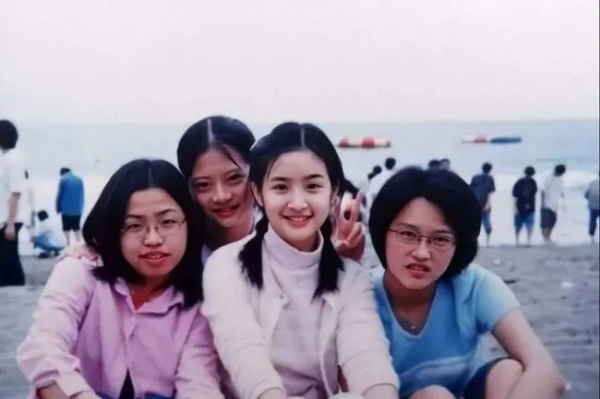 沒實力就不要演偶像劇!這3位女演員告訴你,什麼才是瑪麗蘇女王 沒實力就不要演偶像劇!這3位女演員告訴你,什麼才是瑪麗蘇女王