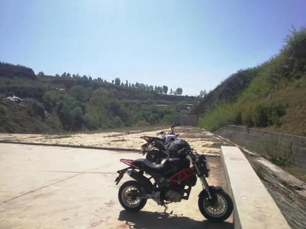 00後喜歡上機車最後到情侶摩旅西藏記錄 00後喜歡上機車最後到情侶摩旅西藏記錄