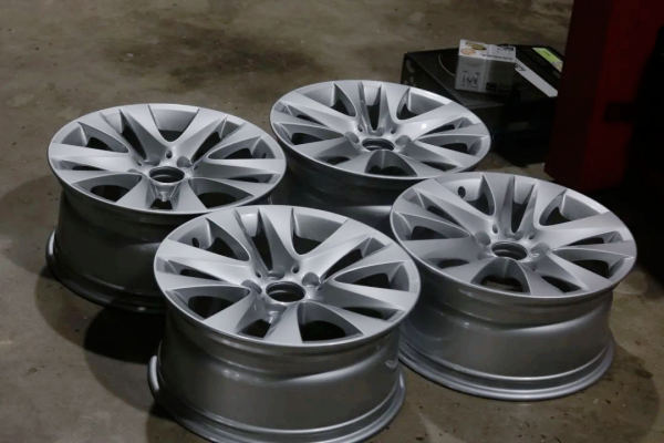 怪獸修車:翻新“破爛不堪”的二手寶馬E90,最終滿血復活變新車 怪獸修車:翻新“破爛不堪”的二手寶馬E90,最終滿血復活變新車