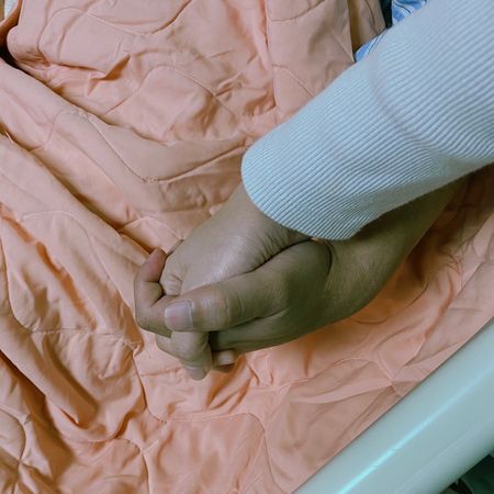 納豆驚爆「無法認人說話」留後遺症！經紀人發聲：都有視訊通話