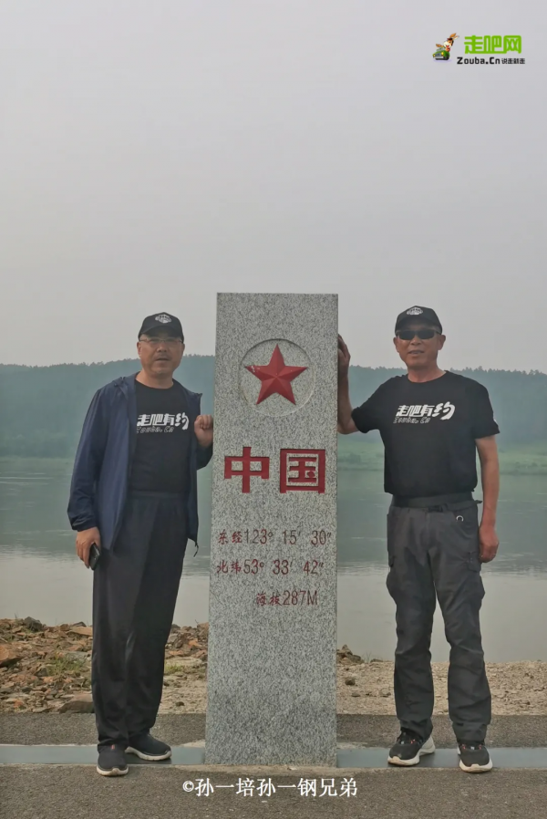 花甲之年，親兄弟攜手共駕35000公里，走過一趟刻骨銘心的旅行