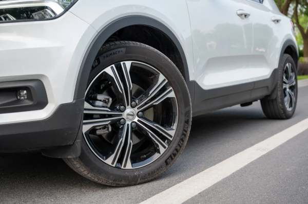 900公里準新車,還是跨省淘的——沃爾沃XC40 900公里準新車,還是跨省淘的——沃爾沃XC40