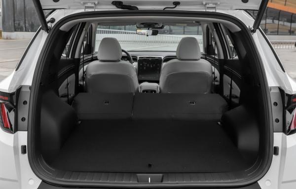 1.5T就有200Ps，第五代途勝L真值得入手嗎？這篇評測告訴你