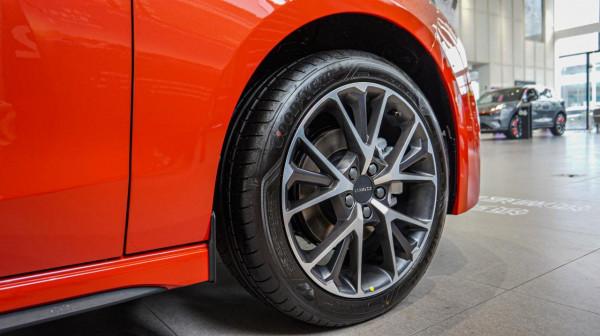 探店拍車-國產運動之光領克03 探店拍車-國產運動之光領克03