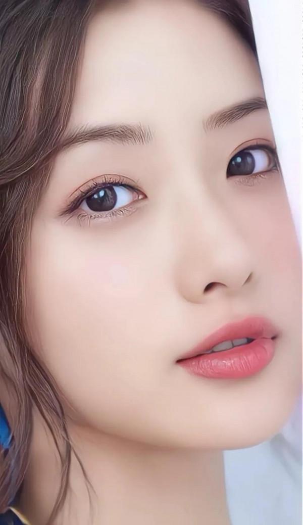 日本櫻花女神石原里美，笑起來真的好好看