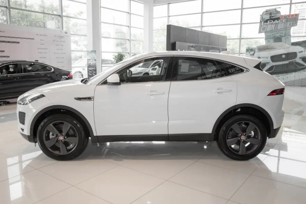 捷豹E-PACE二手保值率低，2&period;0T&plus;9AT的動力，還有四驅是否值得入手