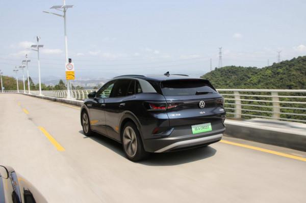 穩紮穩打的模範生，試駕一汽大眾ID&period;4 CROZZ