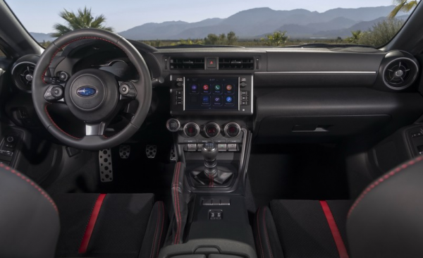 斯巴魯全新BRZ上市，視覺衝擊很強，推出兩款車型