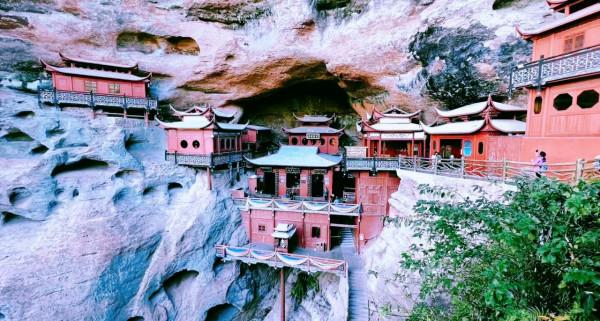 &OpenCurlyDoubleQuote;廟堅強&rdquo;！靠一根柱子支撐875年的甘露巖寺，還被日本模仿過