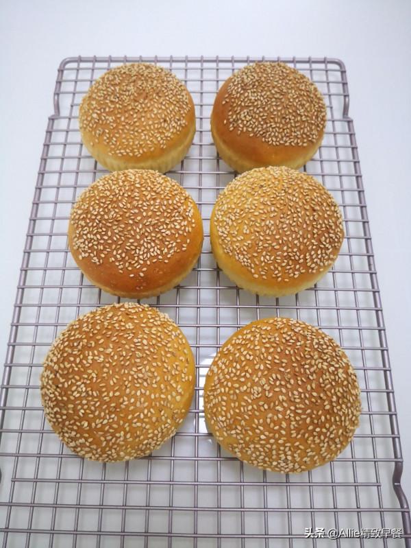 秋冬多吃藕,不煎不炸不煮,做成漢堡,和某巨無霸有一拼,完美 秋冬多吃藕,不煎不炸不煮,做成漢堡,和某巨無霸有一拼,完美