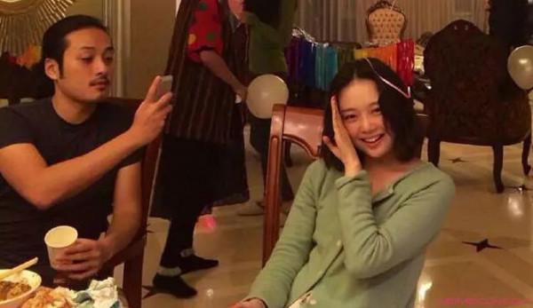 “京圈貴婦”晚晚：一個“大餅臉網紅”的“借夫上位”史