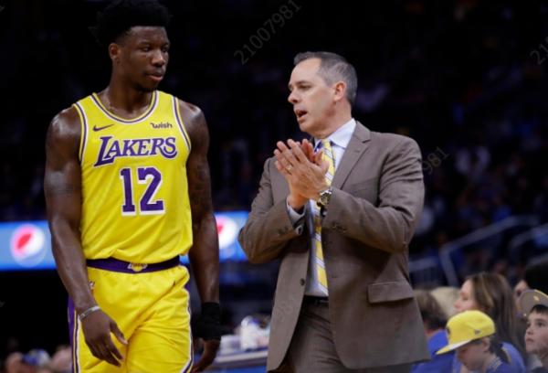 官宣！2新合同誕生，籃網迎來喜訊，詹皇霸氣表態，火箭做出決定