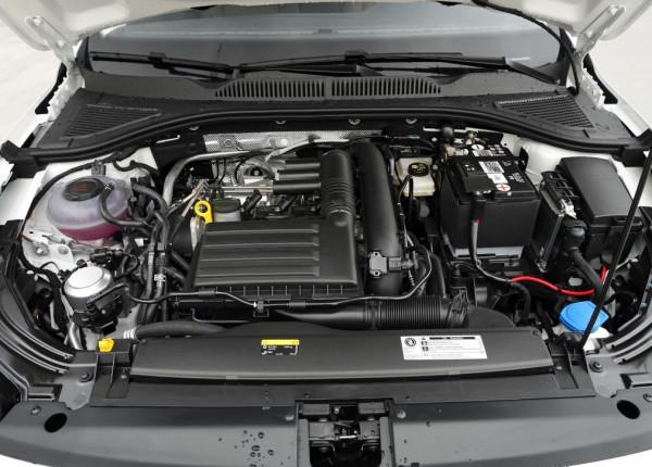 10多萬的自動擋轎車還是這三款好，安全舒適，動力強還省油