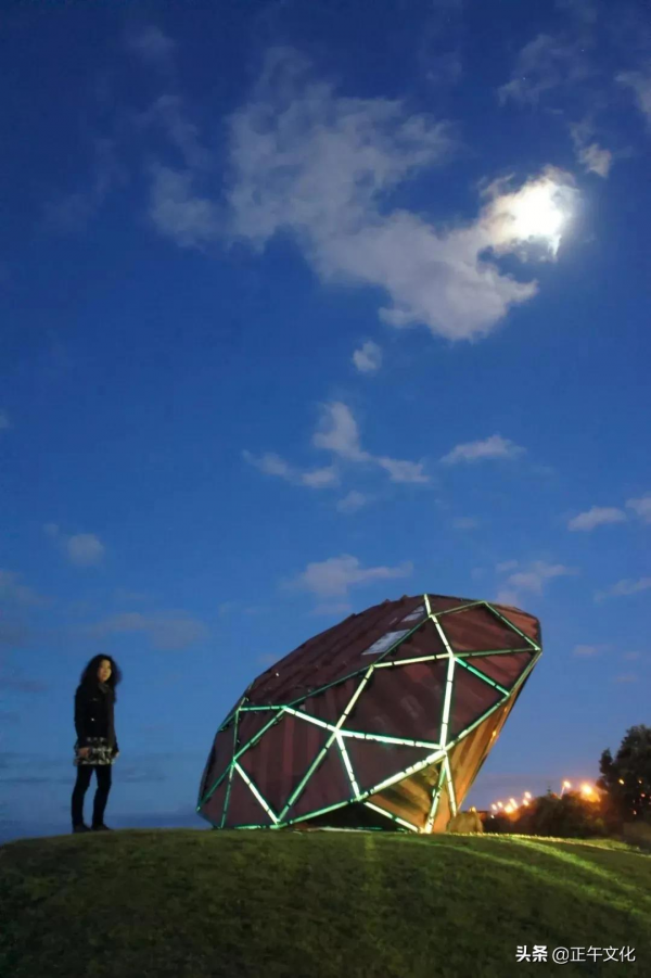 藝術工場·尹秀珍:她將每一種舊物件都看做是“情緒容器” 藝術工場·尹秀珍:她將每一種舊物件都看做是“情緒容器”