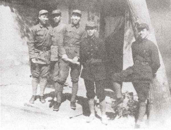 陝甘寧留守兵團9個團的團長都是誰?分別被授予了什麼軍銜? 陝甘寧留守兵團9個團的團長都是誰?分別被授予了什麼軍銜?