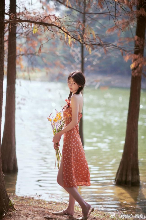 最美&OpenCurlyDoubleQuote;周芷若&rdquo;邱意濃