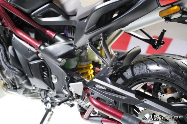 摩博會丨QJmotor閃300S、逸550售價公佈，迷之自信