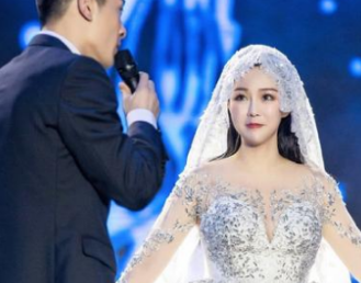 辛巴頻頻翻車，那個讓他甘心花7000萬迎娶的女人，到底有何魅力？