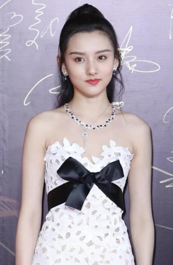 宋祖兒 女大十八變