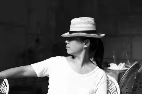 從“湖南小妹”到“造星大佬”的龍總,她遠比你想象的更精彩 從“湖南小妹”到“造星大佬”的龍總,她遠比你想象的更精彩