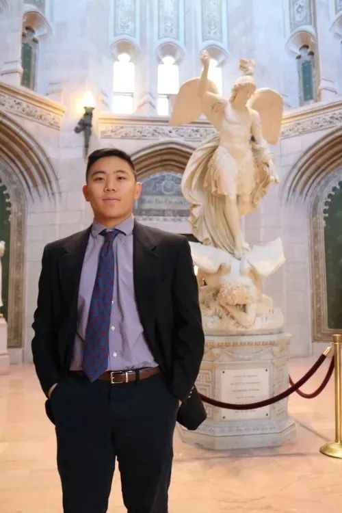 被4&period;7 萬條簡訊奪去的生命，擇友請慎重