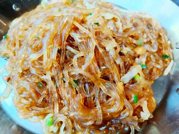 休息日,拿著工資帶一家老小下飯館,點了6道菜,連鄰居都羨慕 休息日,拿著工資帶一家老小下飯館,點了6道菜,連鄰居都羨慕