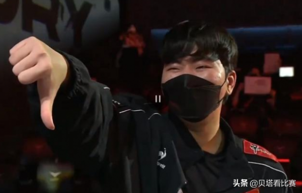 Gori搶了小老虎5殺,FPX官博淪陷!解說記得脫口而出:故意的 Gori搶了小老虎5殺,FPX官博淪陷!解說記得脫口而出:故意的