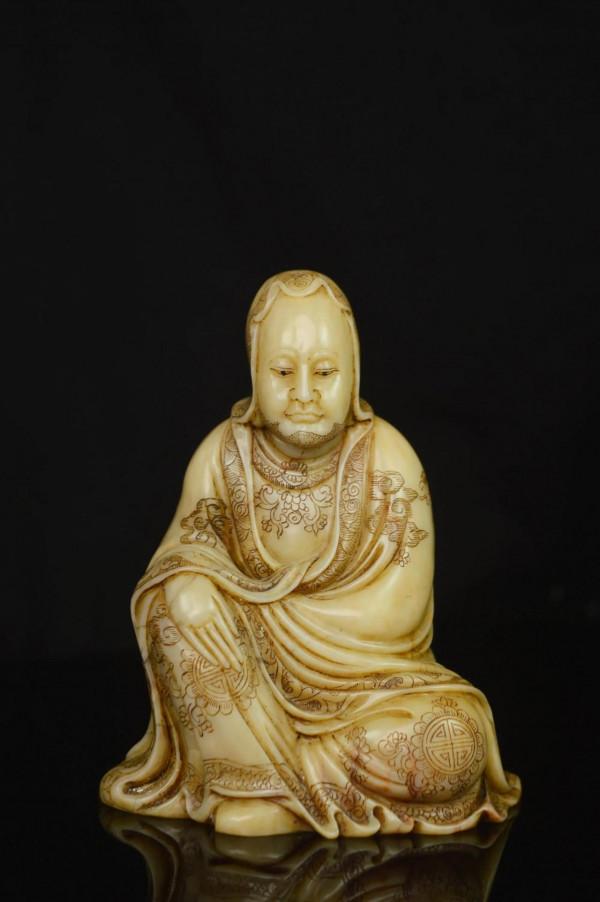 日本回 清中晚 壽山石 芙蓉石 羅漢 大擺件 日本回 清中晚 壽山石 芙蓉石 羅漢 大擺件