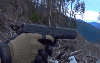 射擊手遊《NIKKE：勝利女神》慘遭修改依然肉感十足，玩家：能衝