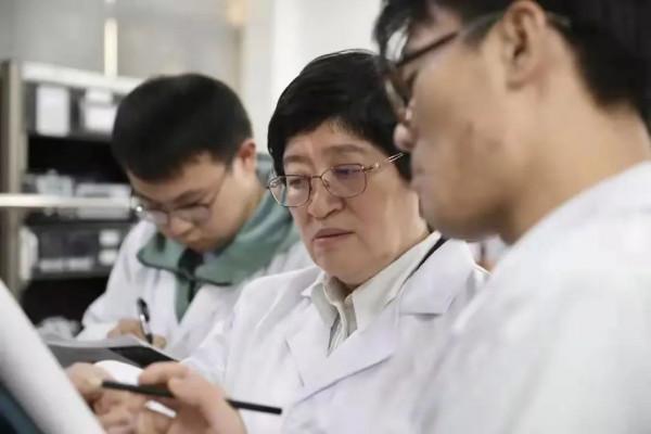 女院士專訪丨“77級”遲力峰:“科研長征”路上,用“科技夢”助推“中國夢” 女院士專訪丨“77級”遲力峰:“科研長征”路上,用“科技夢”助推“中國夢”