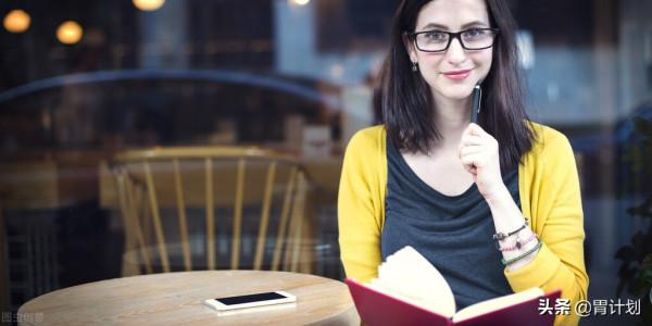 再美的容顏也會老去，女人若想活出精緻感，這7個生活習慣要養成