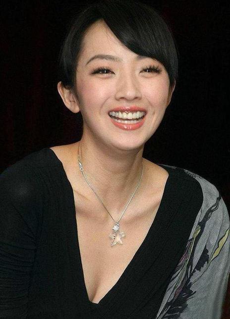 徐洪浩：一段婚姻一個孩子，娶小10歲嬌妻，孩子剛出生就參與拍戲