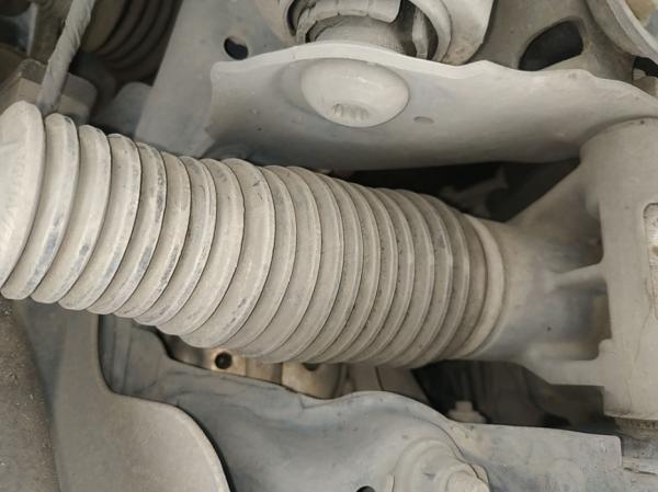 奧迪A7底盤異響怎麼解決？