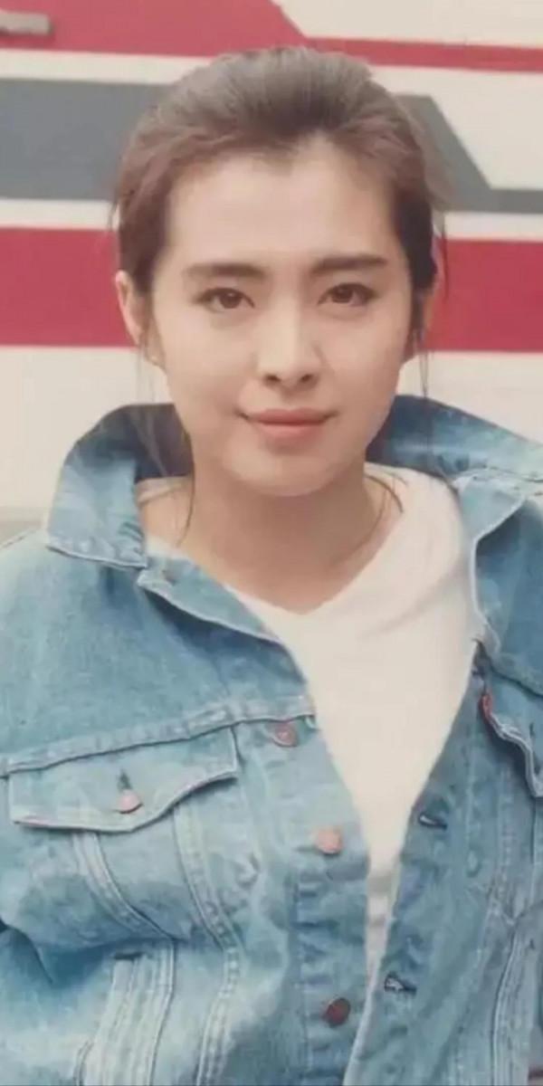 她們的時代一去不返,她們的風采永遠留傳 她們的時代一去不返,她們的風采永遠留傳