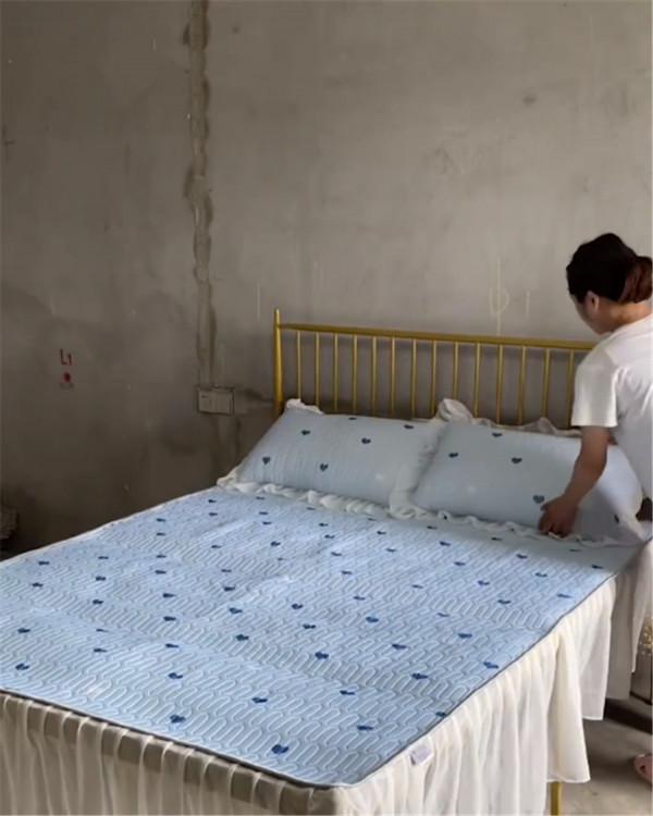 95後江蘇女孩用10年積蓄,買下120㎡毛坯房,為省錢不裝修直接住 95後江蘇女孩用10年積蓄,買下120㎡毛坯房,為省錢不裝修直接住