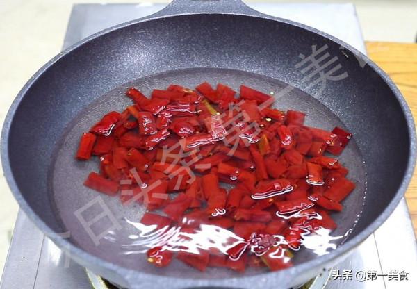 買年貨時，別總買花生瓜子，推薦自制4道小零食，全家老少都喜歡